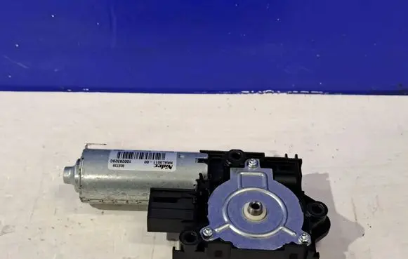 Volvo S90, V90 Sunroof motor/actuator 10028320C