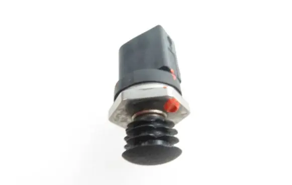 Skoda Octavia Mk2 (1Z) Fuel pressure sensor 06H906051