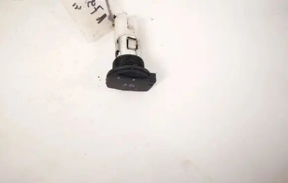 Volkswagen Jetta V Cigarette lighter 