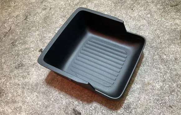 Hyundai Kona II Dashboard storage box/compartment 84629HF000