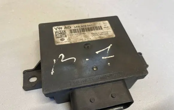 Volkswagen PASSAT B7 Other control units/modules 3AA919041