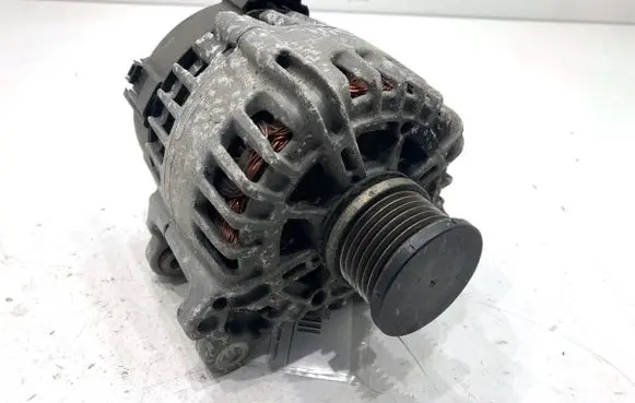 Audi A5 Generator/alternator 04L903024