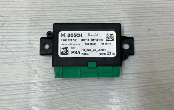 Peugeot Traveller Parking PDC control unit/module 9824532180