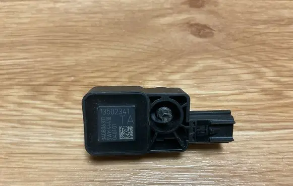 Opel Insignia A Airbag deployment crash/impact sensor 13502341