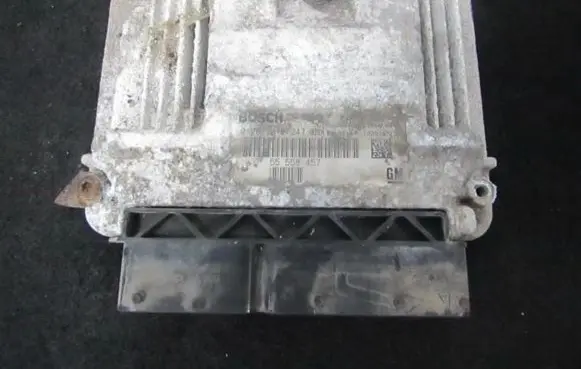 Opel Zafira B Engine control unit/module 55558457 0281012247