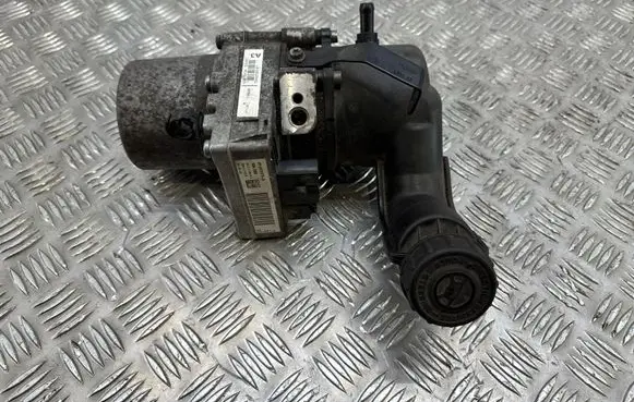 Peugeot 508 RXH Power steering pump A5101675