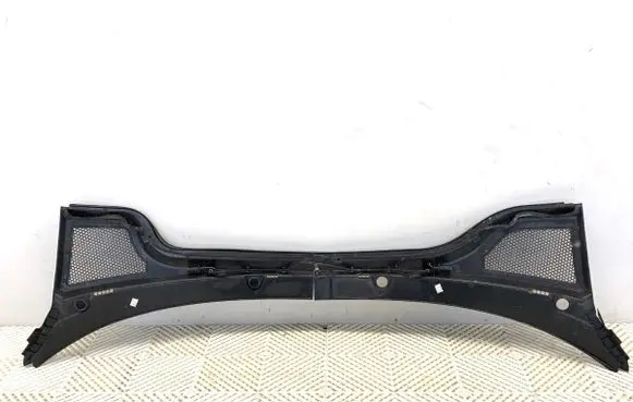 Skoda Octavia Mk4 Wiper trim 5E3819415