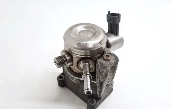 Ford C-MAX II Fuel injection high pressure pump M2DA 140428B2 A140829A