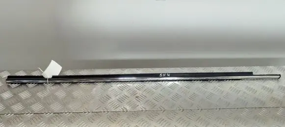 Suzuki SX4 S-Cross Front door glass trim molding 