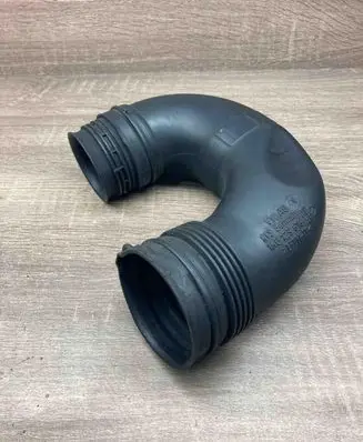 Audi A3 S3 A3 Sportback 8P Air intake hose/pipe 1K0129618