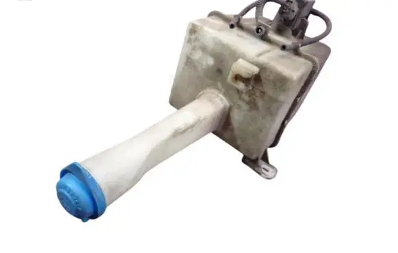 KIA Cerato Windshield washer fluid reservoir/tank 98610-2F000