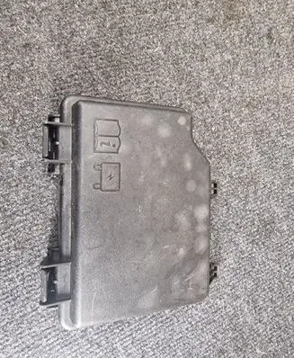 Land Rover Range Rover Evoque L551 Fuse box cover K8D214A076AD K8D214A076