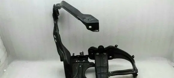 Mercedes-Benz CLS C219 Headlight/headlamp mounting bracket A2196200328