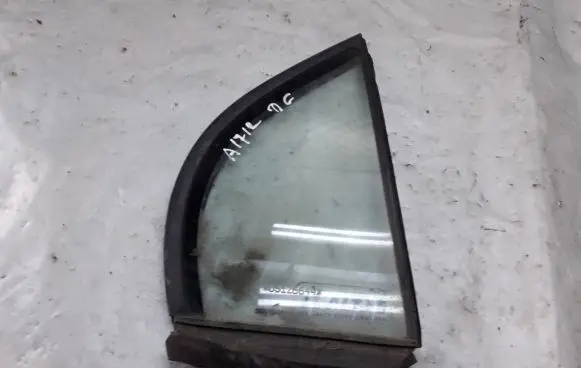Honda Civic Rear vent window glass 