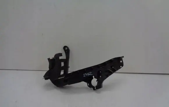 Audi A3 S3 8V Headlight/headlamp mounting bracket 8K0805607C