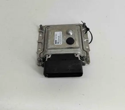 BMW X6 F16 Adblue control unit 0281032173 7432799