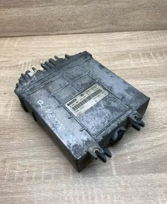 Renault Megane I Engine control unit/module ECU 7700113863 7700111552