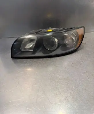 Volvo V50 Headlight/headlamp 30698873 0301198201