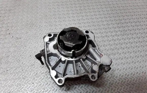 Opel Vectra C Vacuum pump 55188660