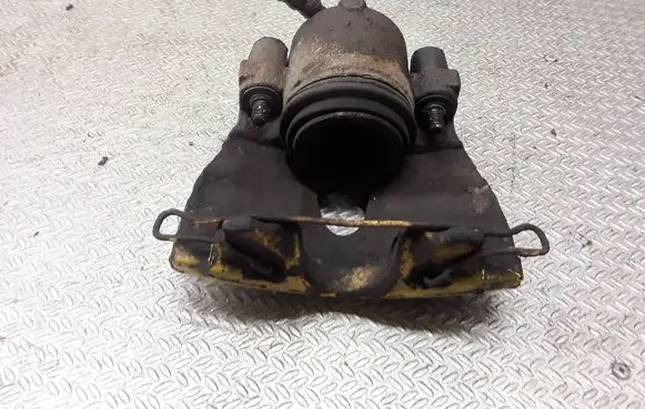 Opel Zafira B Front brake caliper