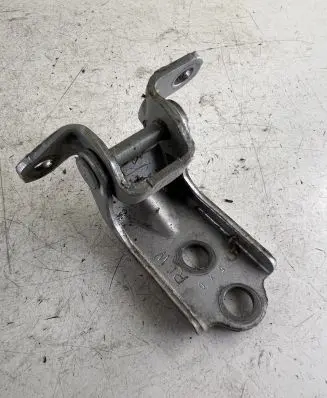 Subaru Outback Rear door lower hinge