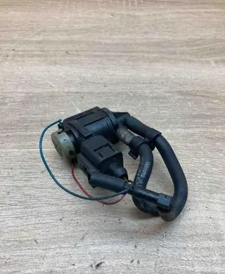Volkswagen PASSAT B6 Turbo solenoid valve 1K0906283A