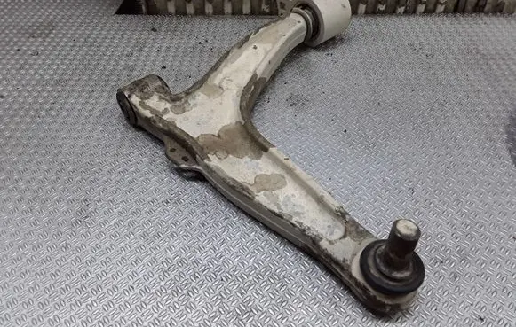 Opel Vectra C Front lower control arm/wishbone