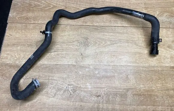 Land Rover Range Rover L405 Engine coolant pipe/hose CPLA8063DD