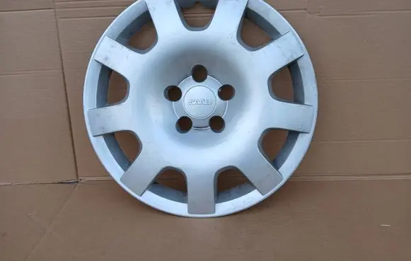 Saab 9-5 R16 wheel hub/cap/trim 12785703