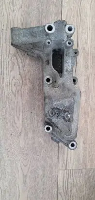 Iveco Daily 6th gen Engine mounting bracket 5801730025