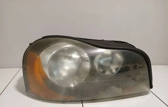 Volvo XC90 Headlight/headlamp 30784152 89901336