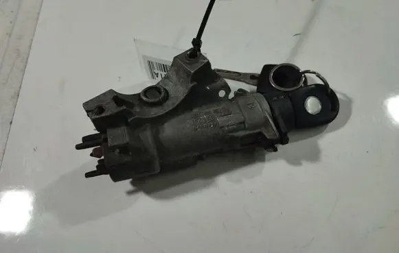 Volkswagen Bora Ignition lock 4B0905851C