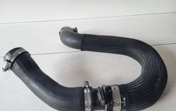 Peugeot 3008 II Intercooler hose/pipe 9820115680