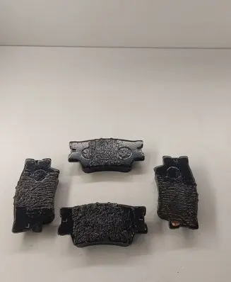 Toyota RAV 4 (XA30) Brake pads (rear) LP2004