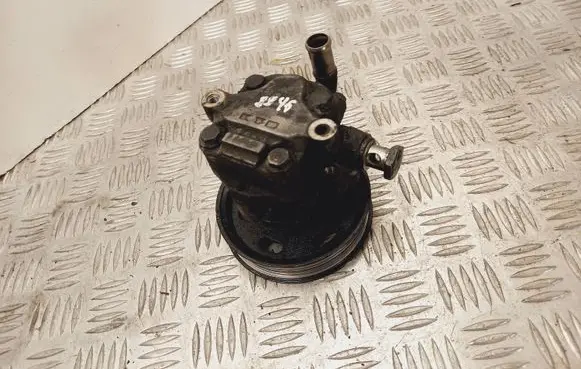 Volkswagen Golf IV Power steering pump 1J0422154A