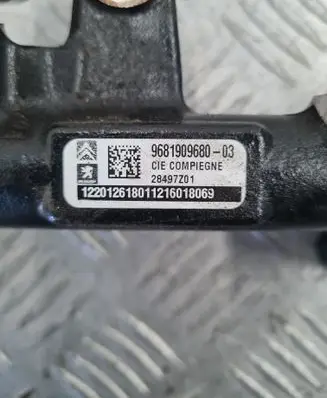 Ford Focus Fuel main line pipe 968190968003