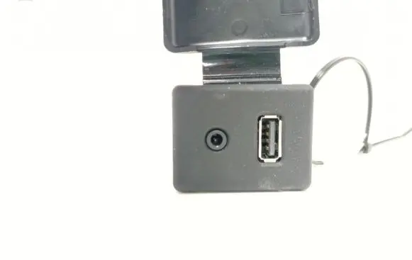 Opel Mokka AUX in-socket connector 20874710