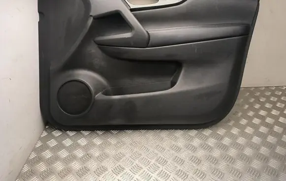 Nissan X-Trail T32 Front door card panel trim 809104CEOA