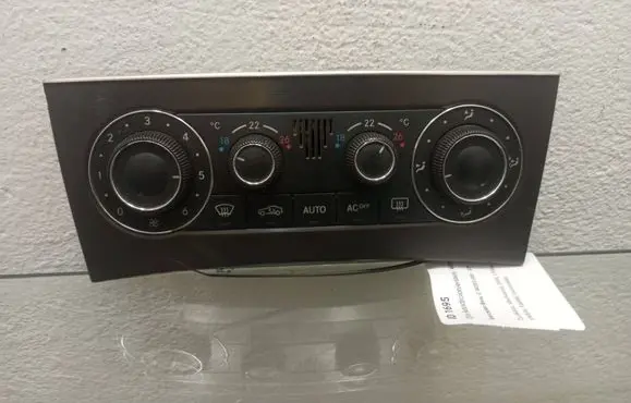 Mercedes-Benz C W203 Climate control unit A2038301785 9140010525