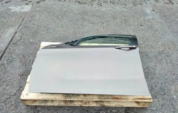 BMW X1 E84 Front door