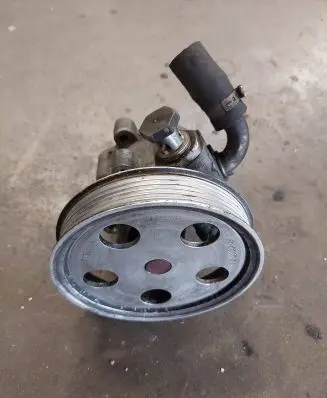Audi A4 S4 B6 8E 8H Power steering pump