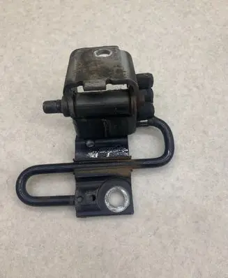 Audi A6 S6 C6 4F Front door lower hinge 8E0831411E