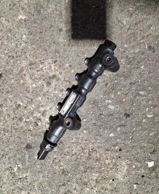 Citroen C5 Fuel main line pipe