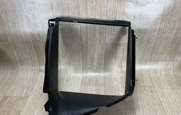 Porsche Panamera (976) Radiator trim 976121333H
