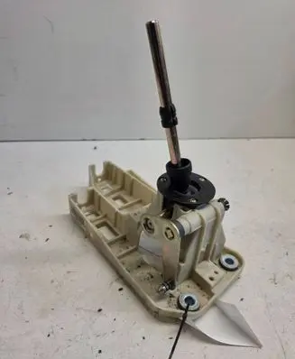 Volvo S80 Gear shifter/selector 09181712