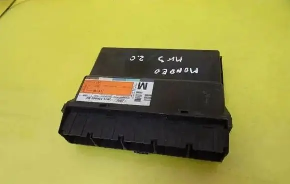 Ford Mondeo Mk III Central body control module 3S7T15K600MC