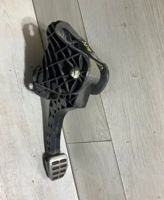 Clutch pedal