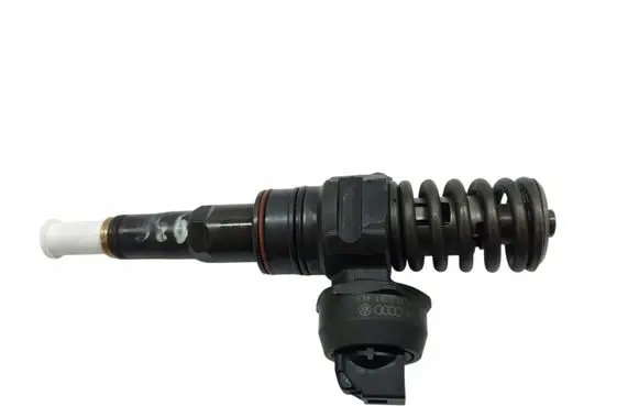 Audi A4 S4 B6 8E 8H Fuel injector 038130073AR