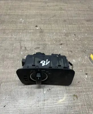 Mercedes-Benz CLS C219 Light switch A2195450704 04059140