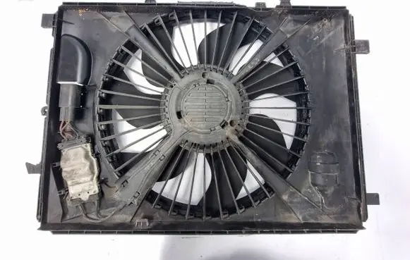 Mitsubishi Montero Electric radiator cooling fan A2045000393